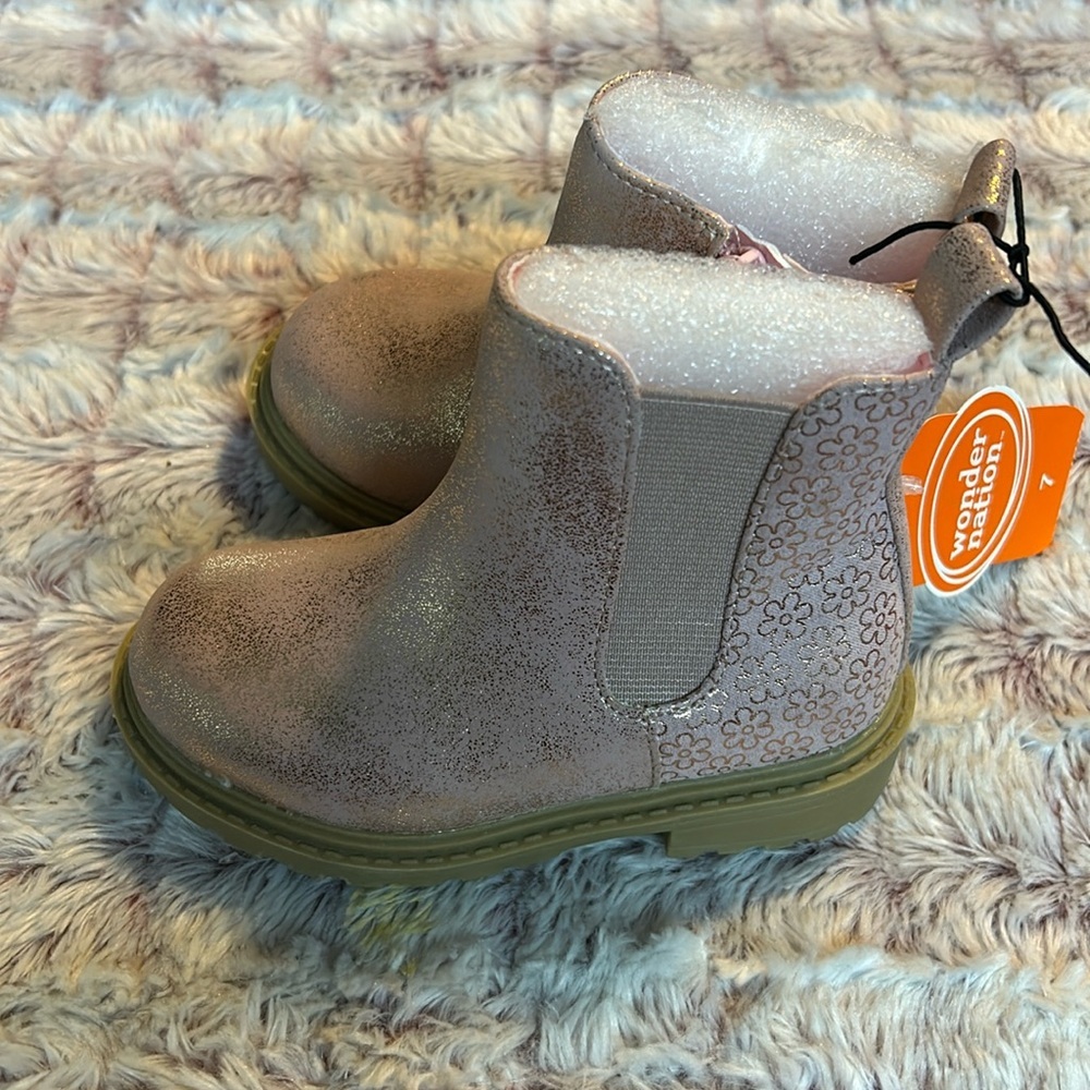 Wonder Nation zip down boots size 7